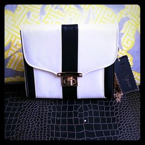 Modern black and white striped clutch gold chain